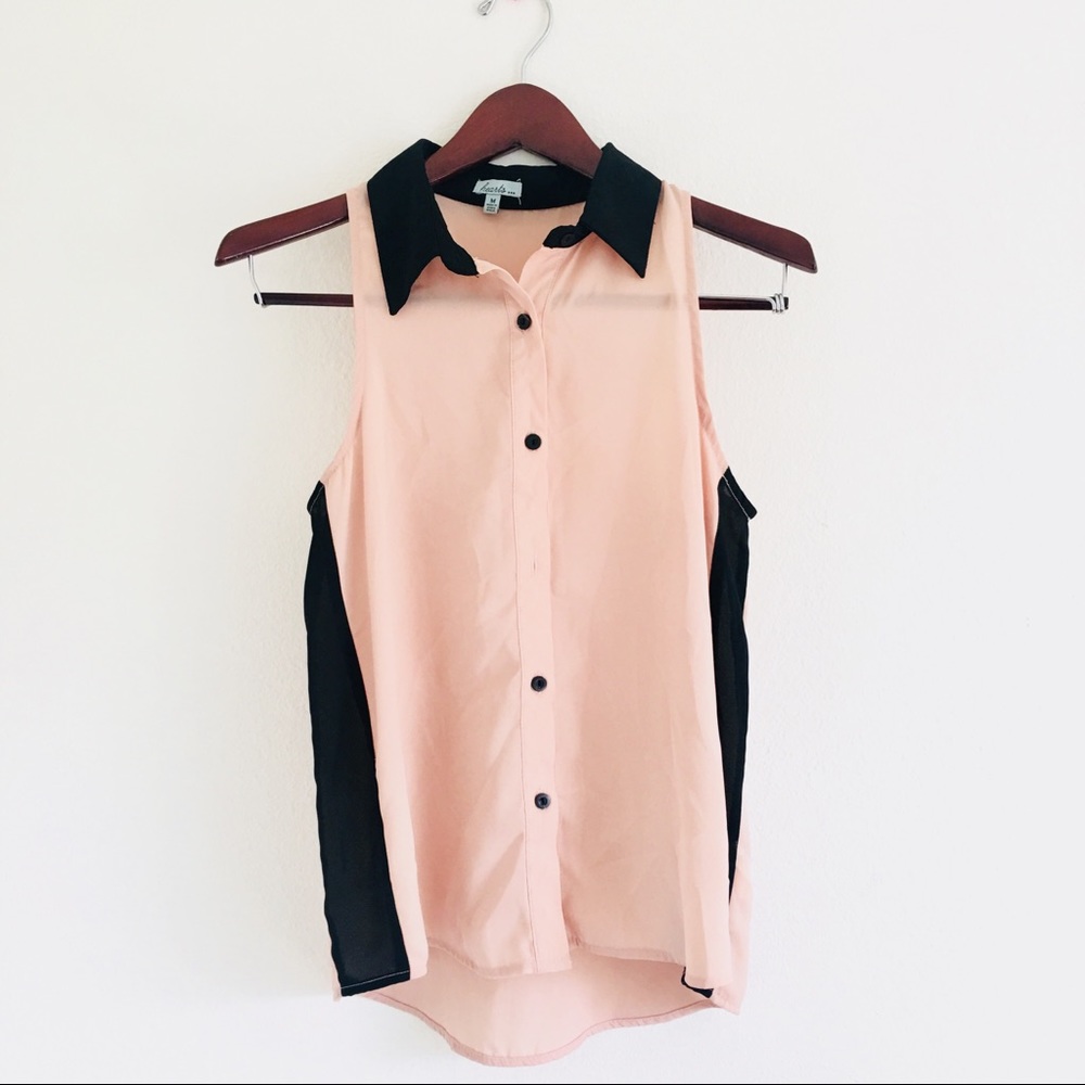 Sleeveless button down top